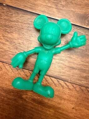 Vintage 1971 Marx Walt Disney Mickey Mouse 6" figure